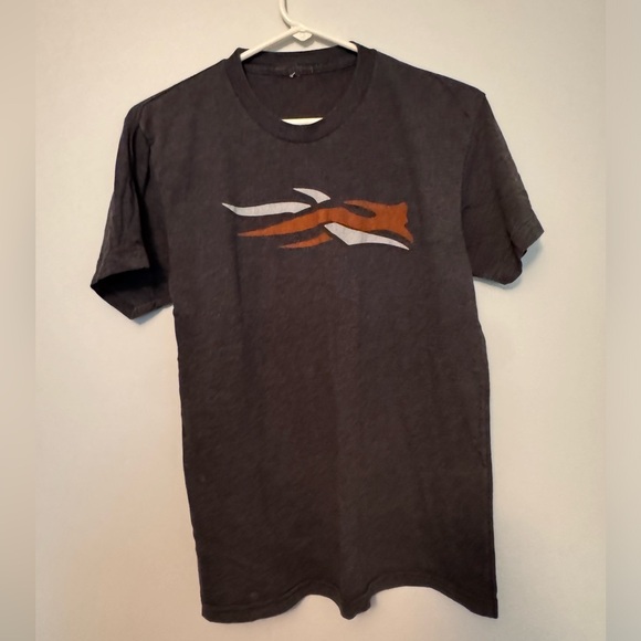Men’s Sitka Gear Small Tshirt Logo Tees Set of 2 - Picture 3 of 4